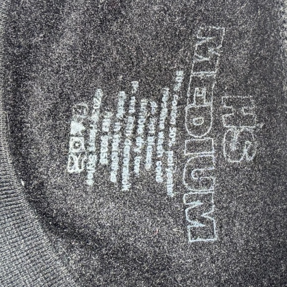 Harry styles Golden Sweatshirt - Picture 2 of 4